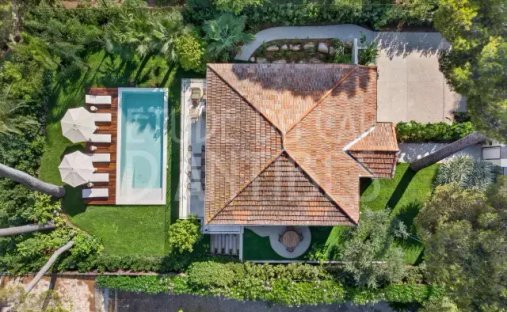 Villa in Les Bastides, Antibes, France 1