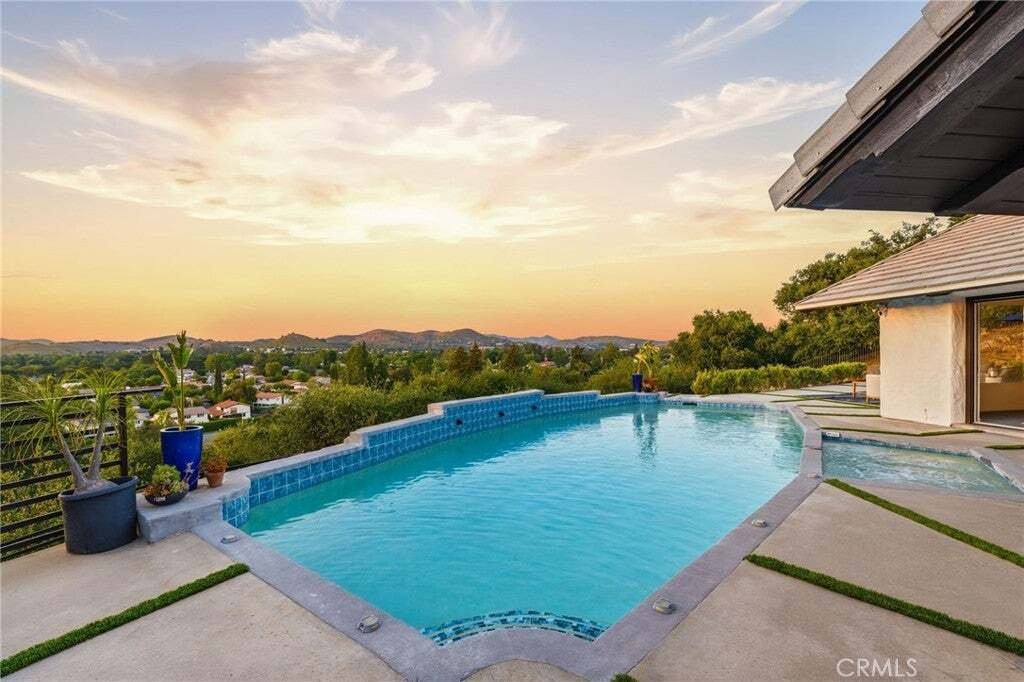 House in Thousand Oaks, California, United States 1 - 18642891