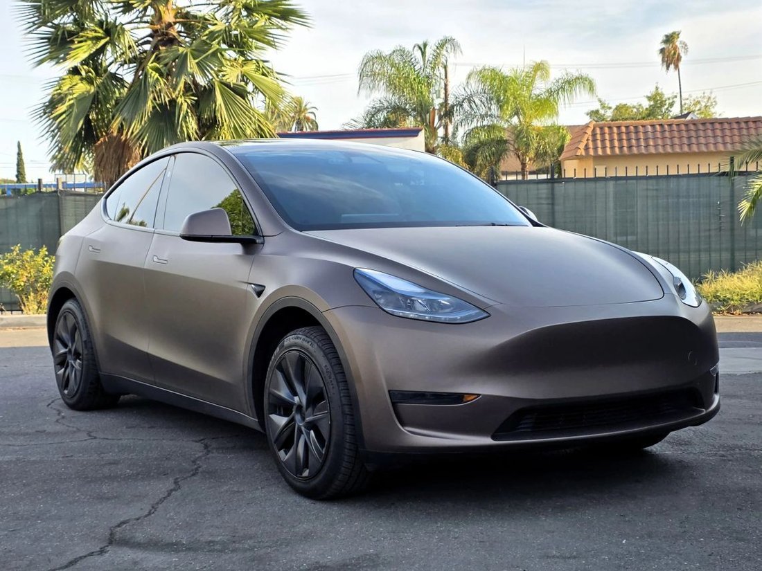 Suv in San Bernardino, CA, United States 2 - 18644429