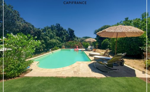 House in Cornillon-Confoux, Provence-Alpes-Côte d'Azur, France 1