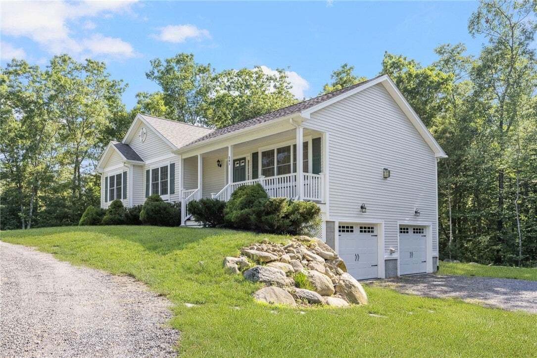 House in Coventry, Rhode Island, United States 2 - 18647397