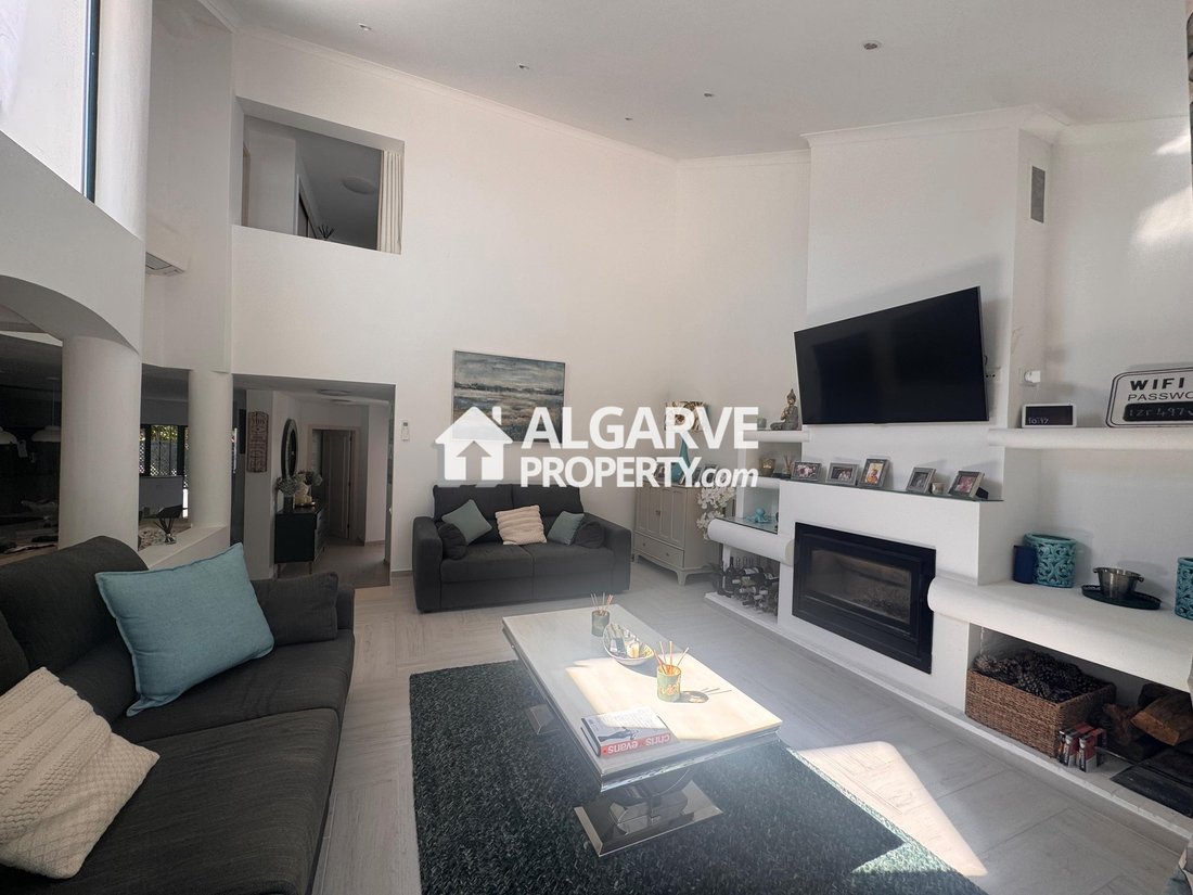 Townhouse in Vilamoura, Quarteira, Algarve 2 - 18647542