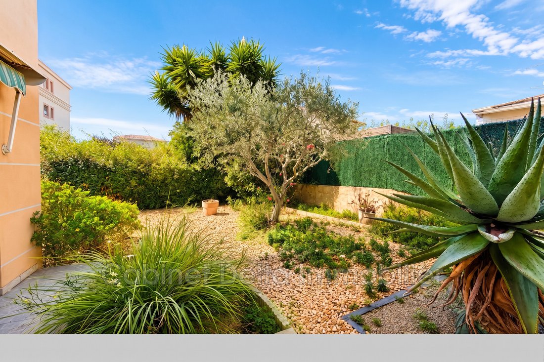 Apartment in Sanary-sur-Mer, Provence-Alpes-Côte d'Azur, France 2 - 18642565