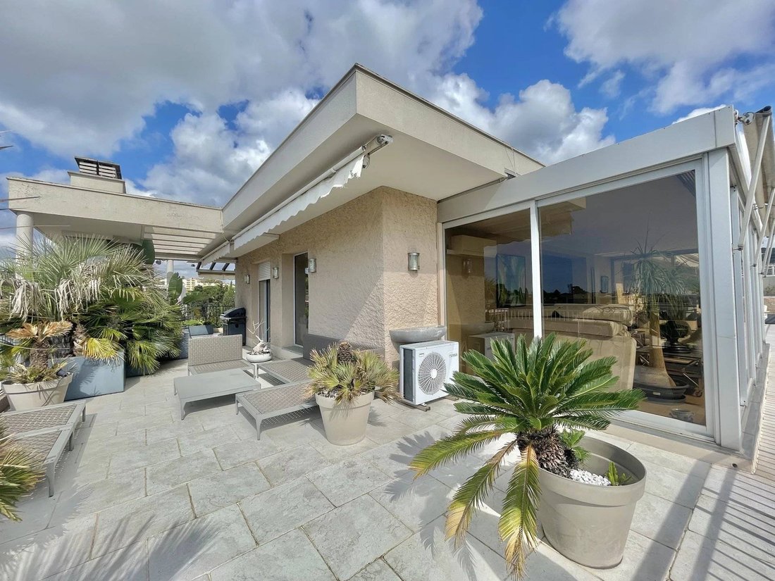 Apartment in Maurice Jeanpierre, Le Cannet, France 2 - 16334041