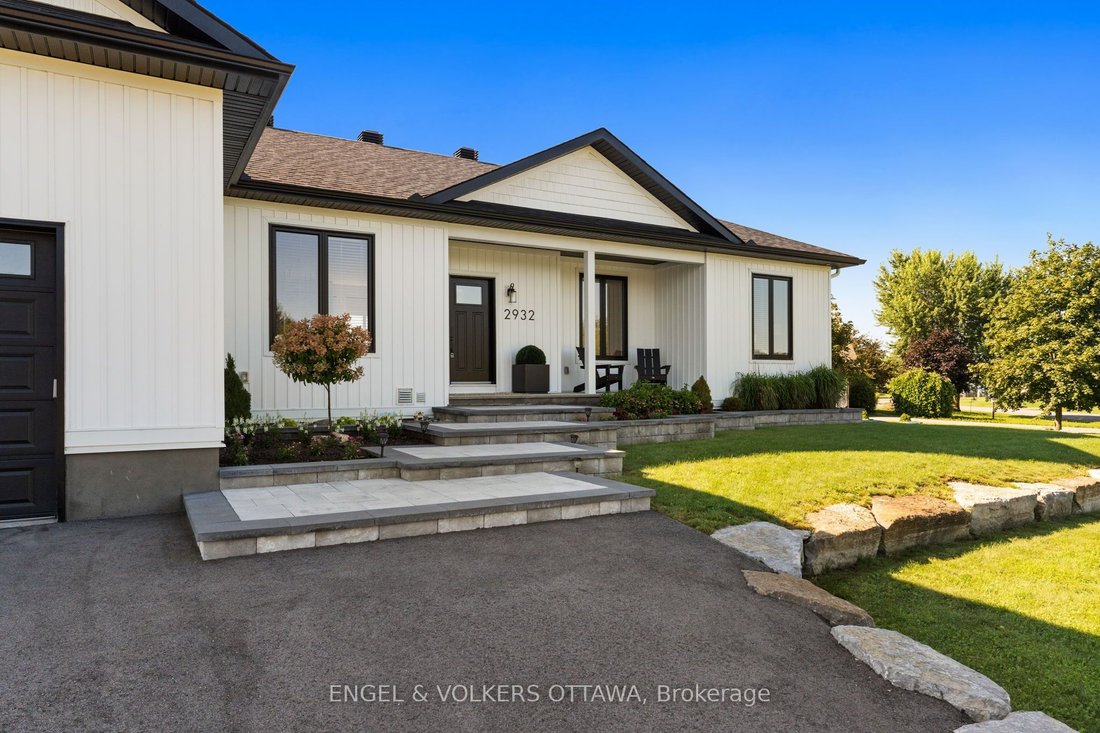 House in Ottawa, Ontario, Canada 4 - 18643657
