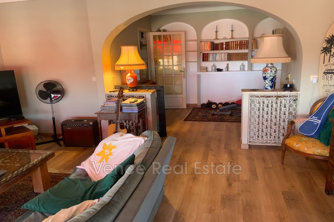 Apartment in Plan de Noves, Vence, France 1 - 18642563