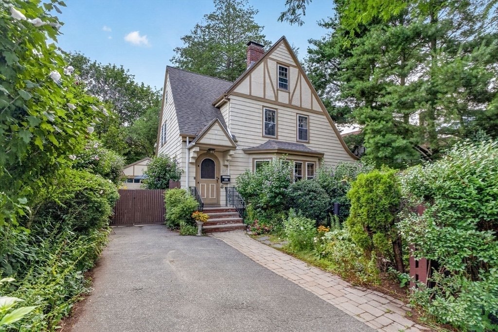 House in Arlington, Massachusetts, United States 1 - 18642205