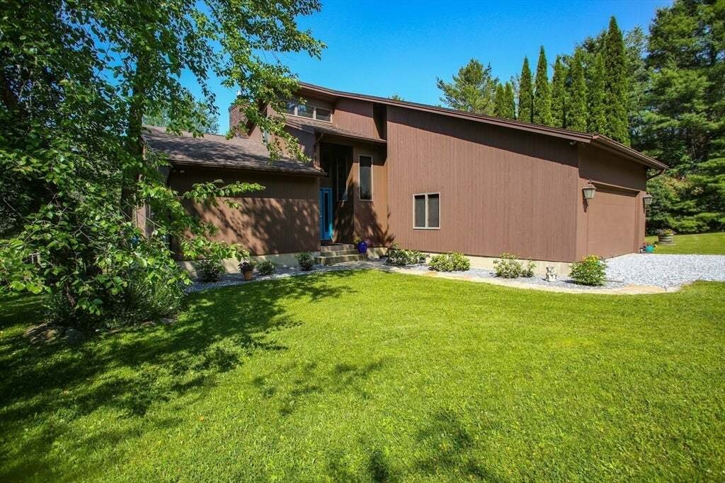 House in Hinsdale, Massachusetts, United States 3 - 18643382