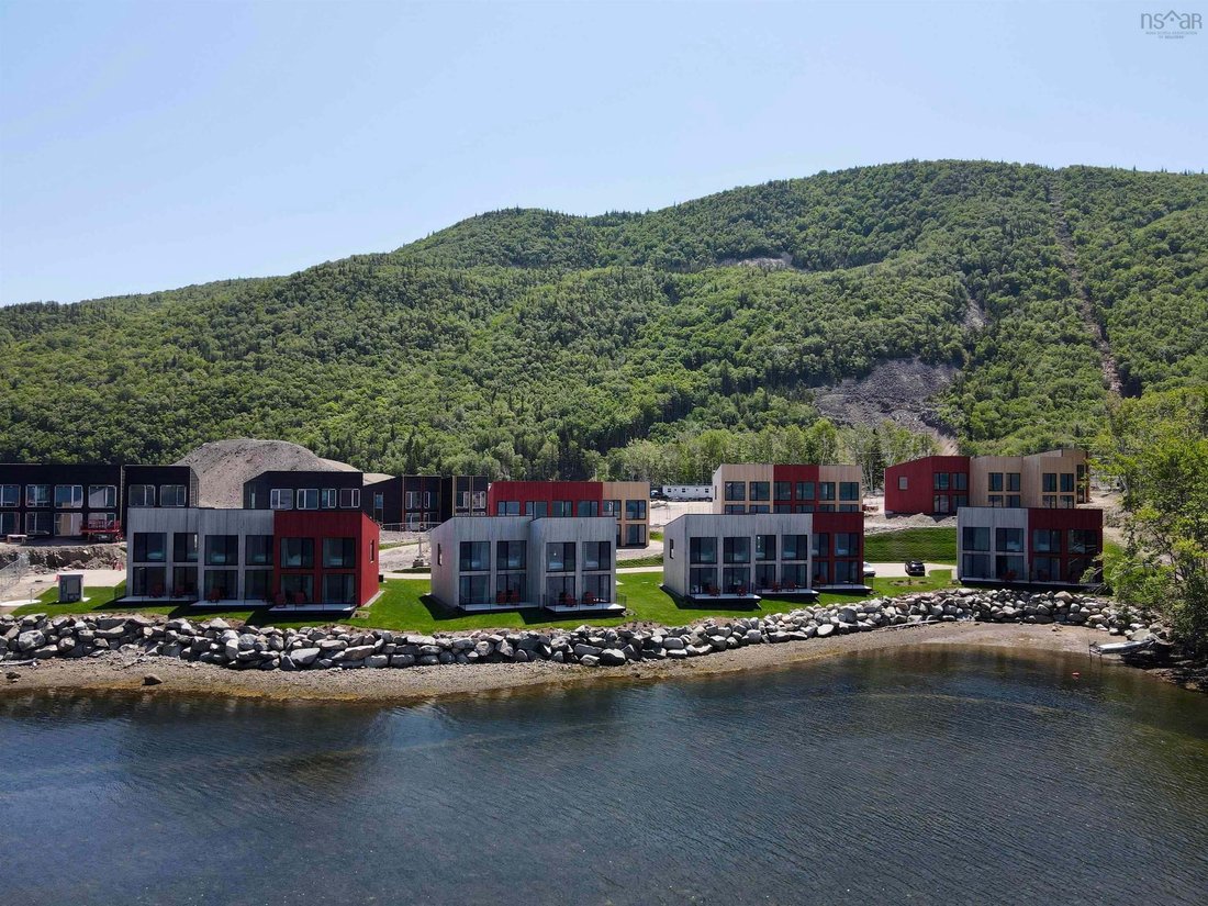 Condo in South Ingonish Harbour, Nova Scotia, Canada 1 - 18643489