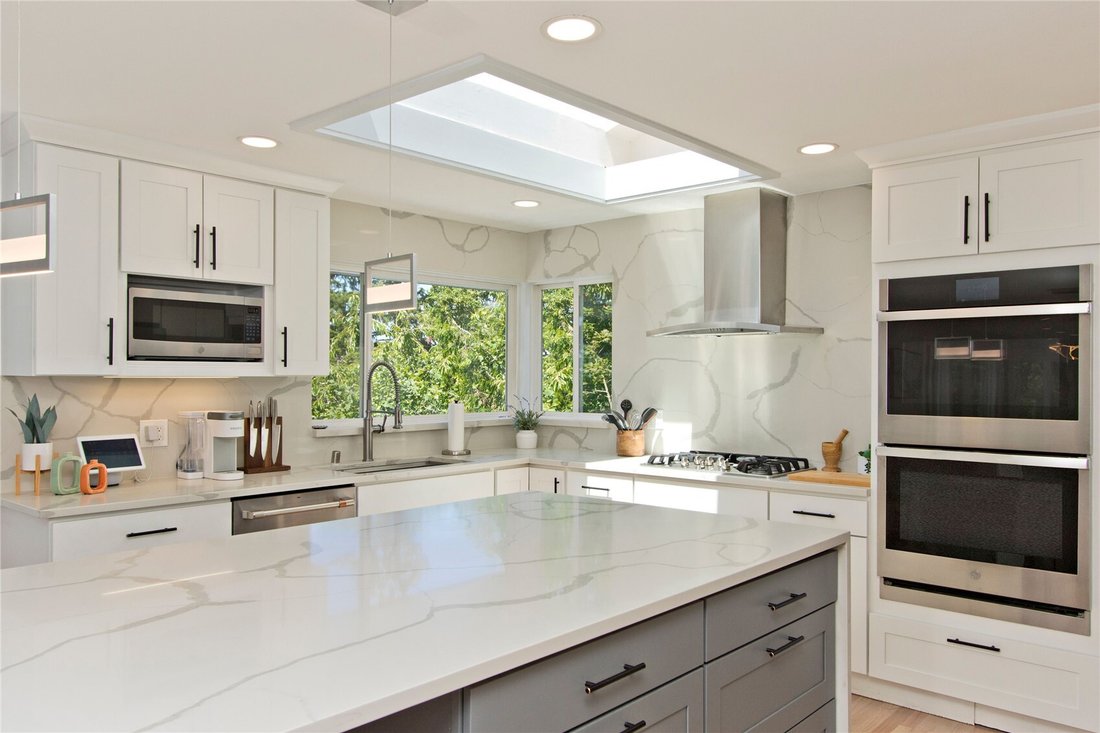 House in Bellevue, Washington, United States 3 - 18229433
