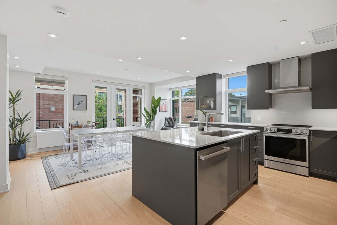 Condo in Westmount, Quebec, Canada 5 - 18642832