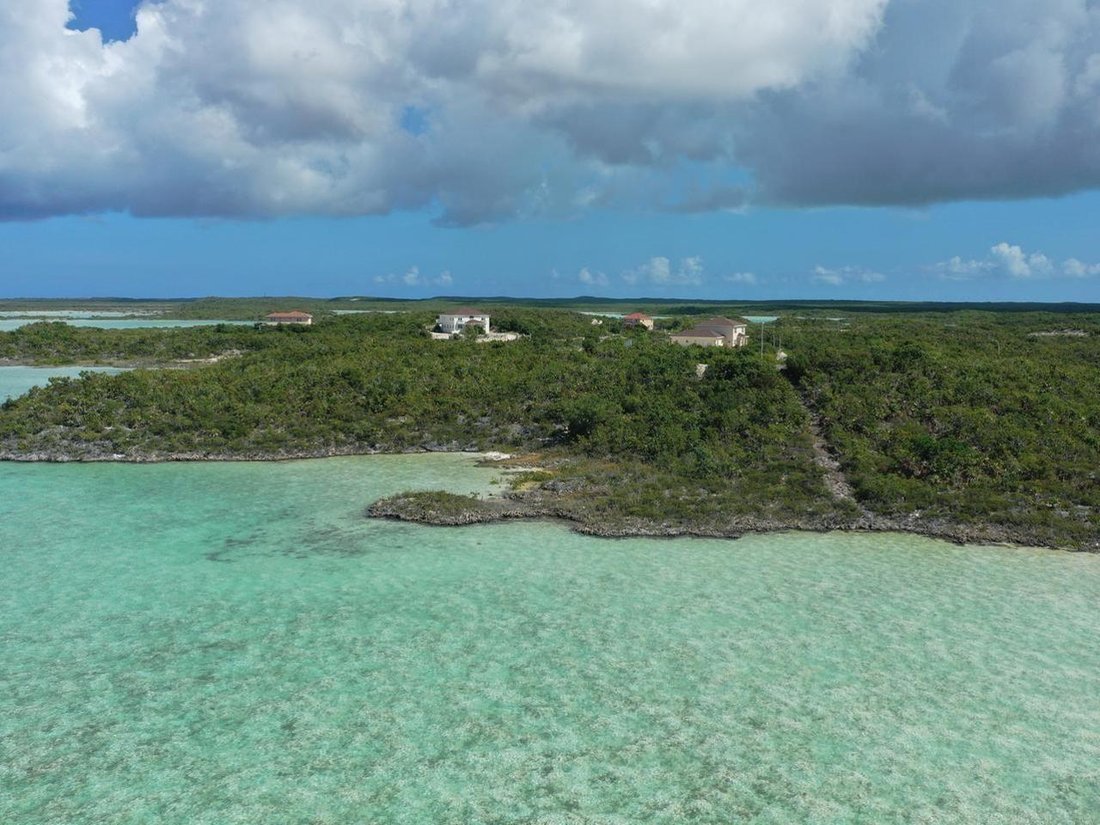 Land in Wheeland Settlement, Caicos Islands, Turks and Caicos Islands 4 - 18642812