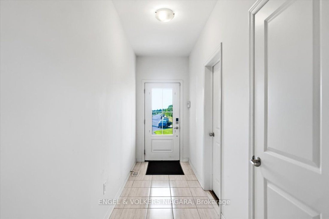 House in Thorold, Ontario, Canada 4 - 18643291