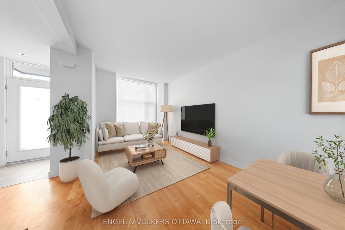 House in Ottawa, Ontario, Canada 5 - 18642579