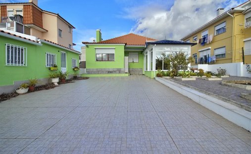 Villa en Porto Salvo, Distrito de Lisboa, Portugal 1