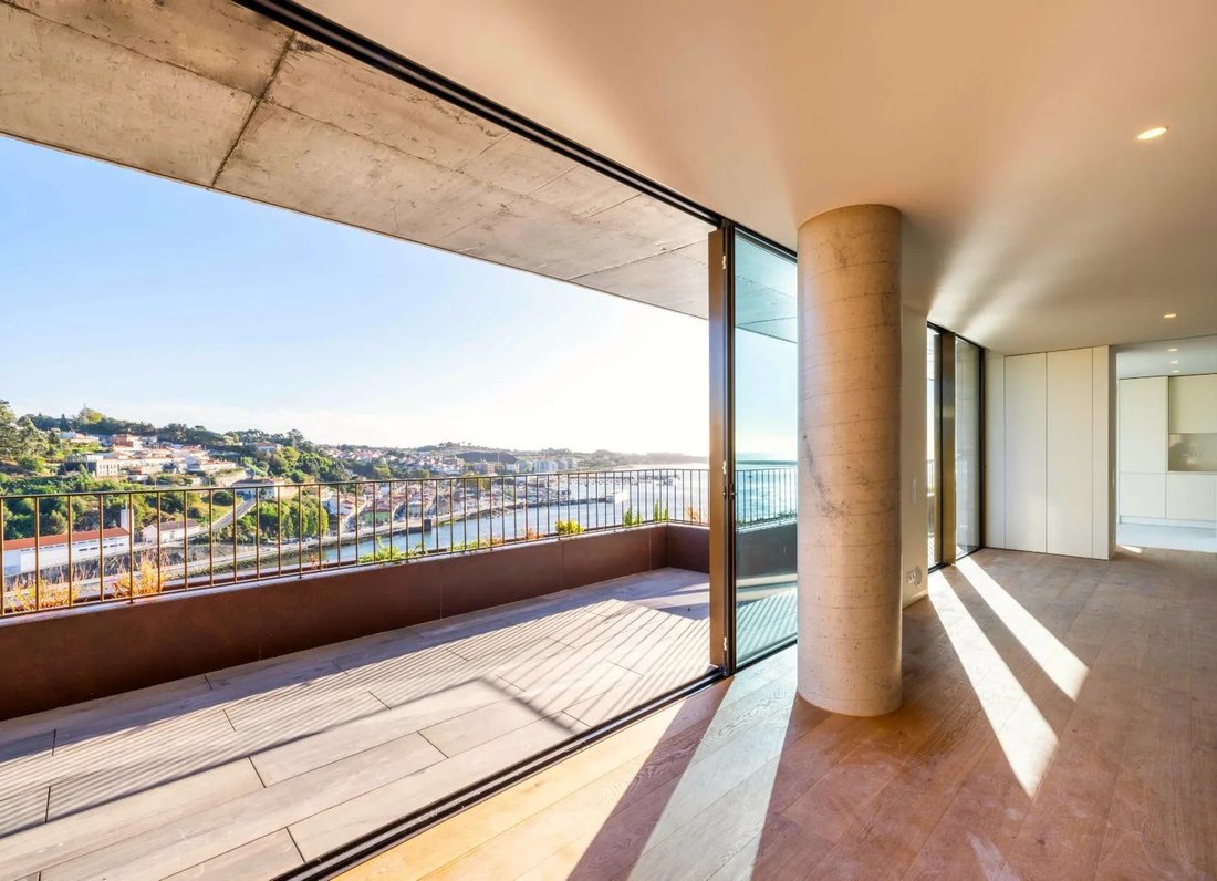 Apartamento en Lordelo do Ouro y Massarelos, Distrito de Oporto, Portugal 1 - 15183262