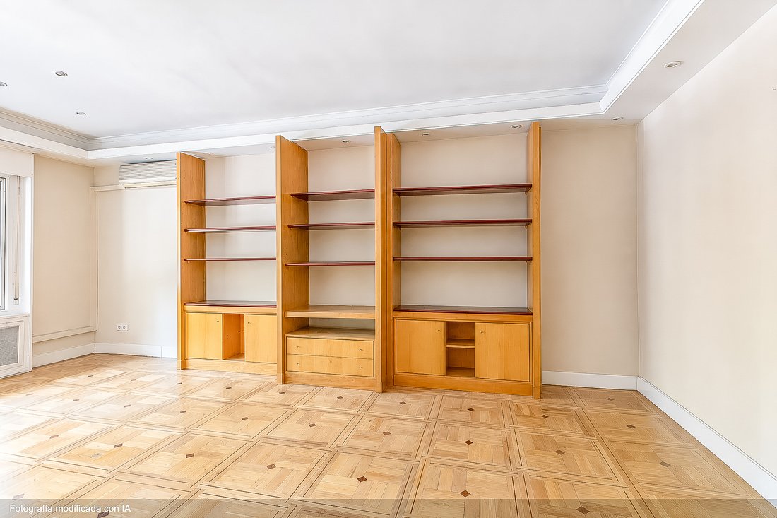 Apartment in Chamberi, Madrid, Spain 5 - 18647386
