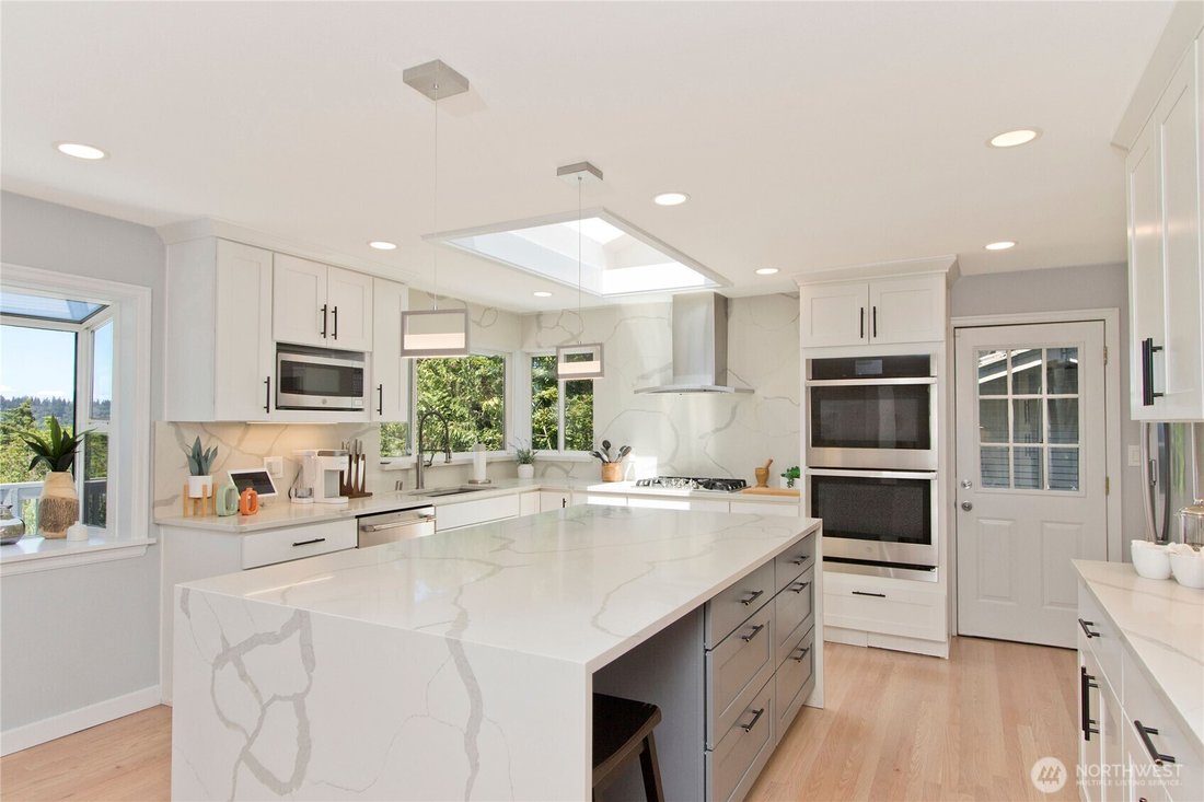 House in Bellevue, Washington, United States 5 - 18229433