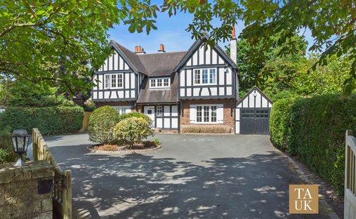 House in Shrewsbury, England 1