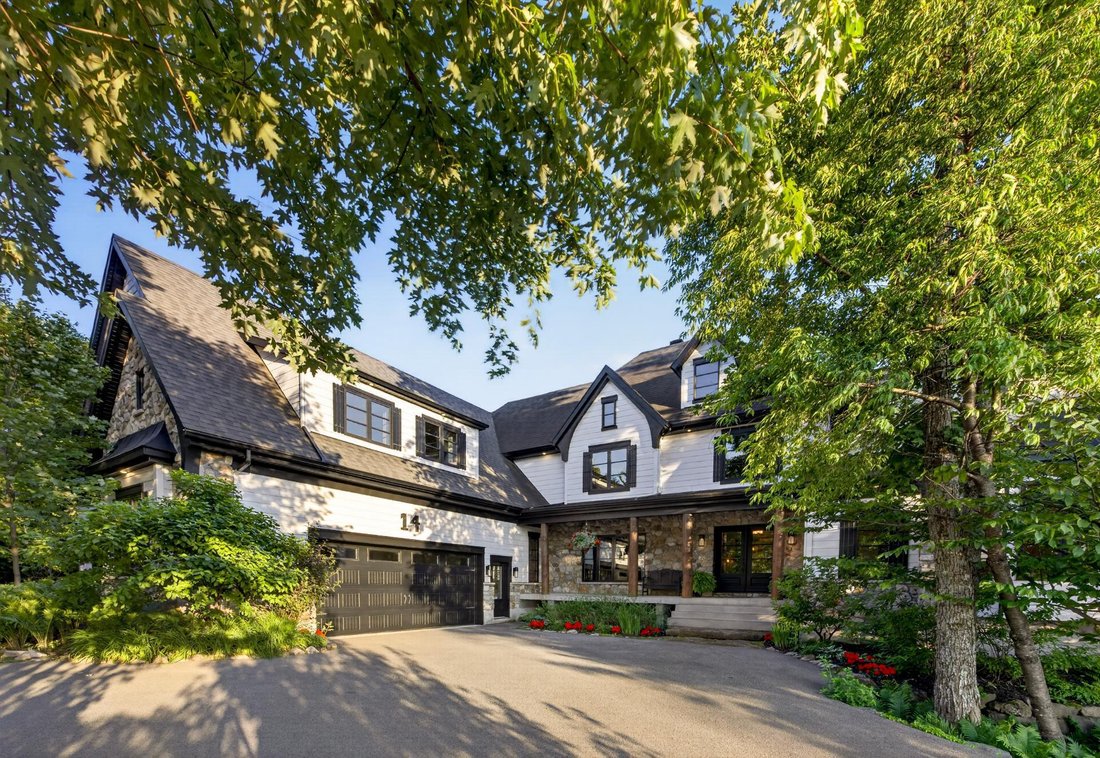 House in Saint-Sauveur, Quebec, Canada 3 - 18643164