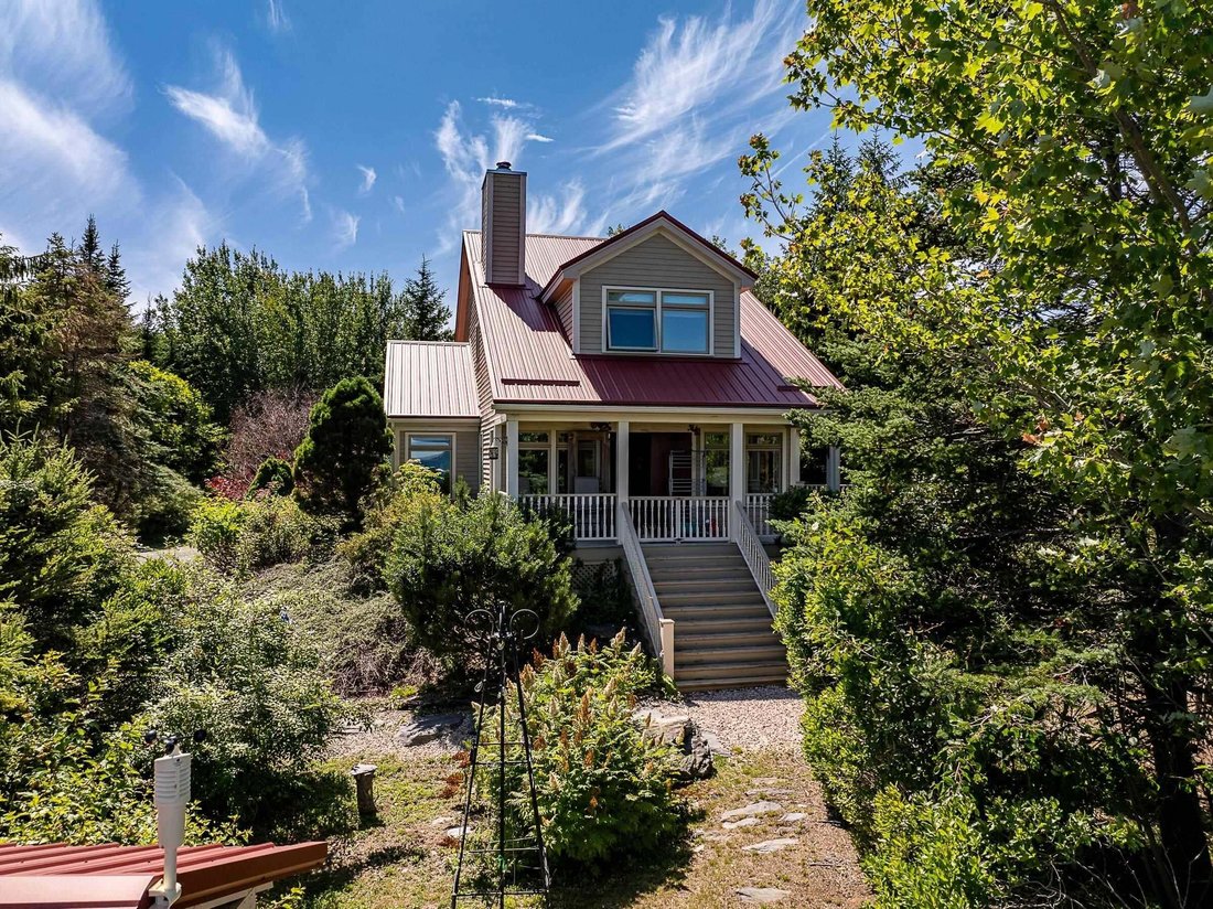 House in Lunenburg, Nova Scotia, Canada 5 - 17686816