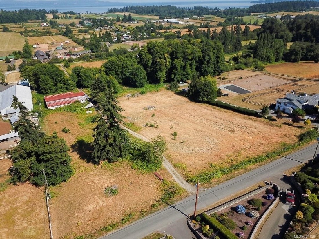Land in Victoria, British Columbia, Canada 2 - 18643527
