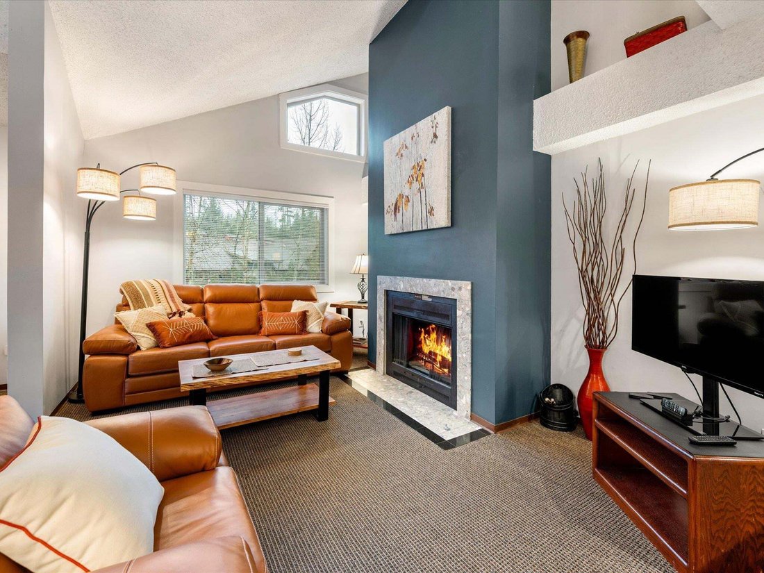 Condo in Whistler, British Columbia, Canada 2 - 18642993
