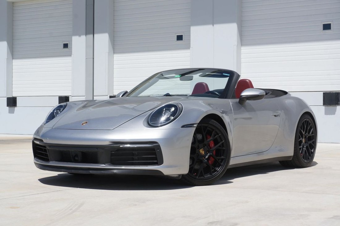 Cabriolet in Opa Locka, FL, United States 4 - 18644434