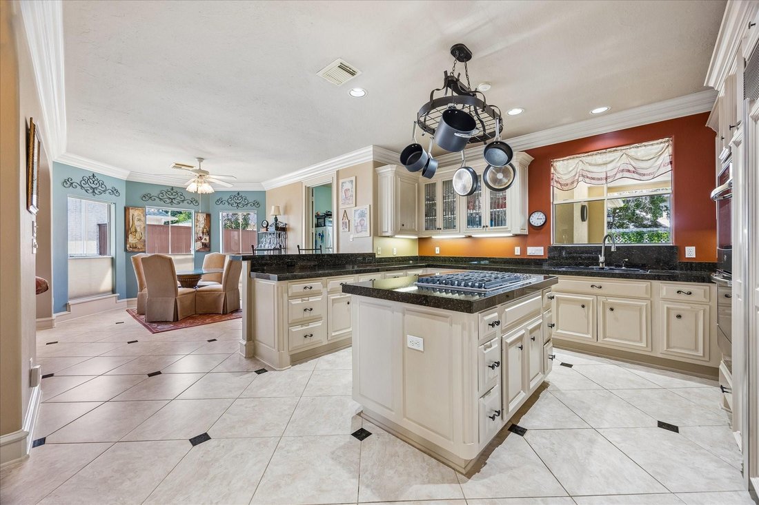 House in Houston, Texas, United States 3 - 18647152
