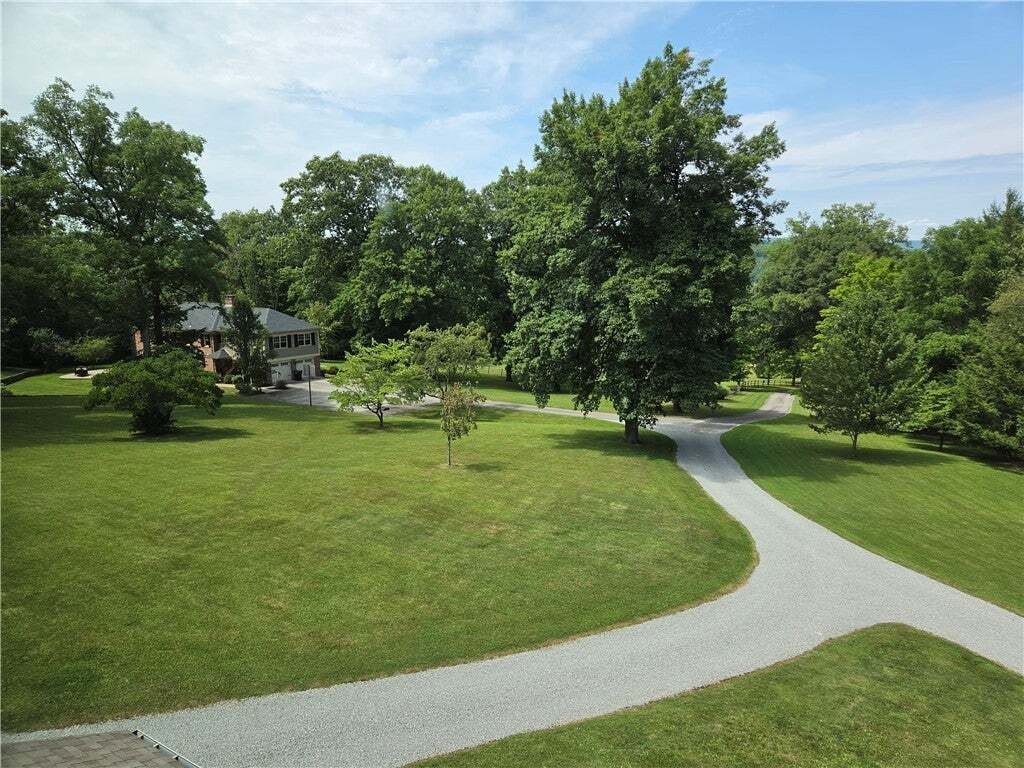 House in Ligonier, Pennsylvania, United States 3 - 18180589