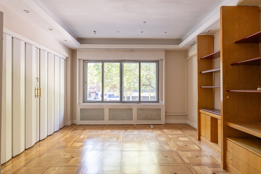 Apartment in Chamberi, Madrid, Spain 4 - 18647386