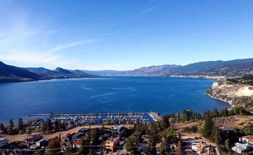 Land in Penticton, British Columbia, Canada 1