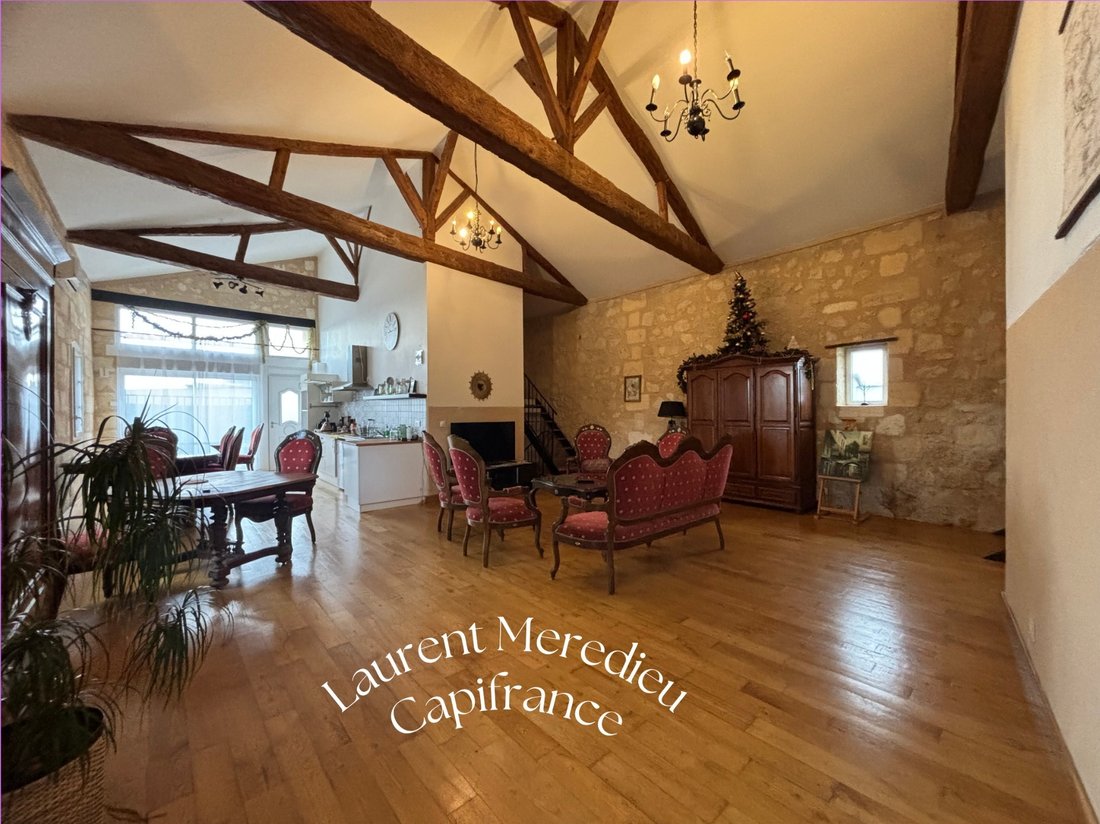 House in Lagrave-Le Bourg, Ambares-et-Lagrave, France 3 - 16971101