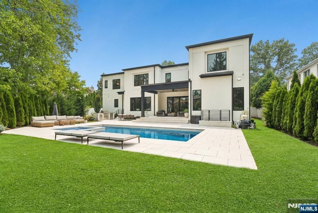 House in Englewood Cliffs, New Jersey, United States 3 - 18480237
