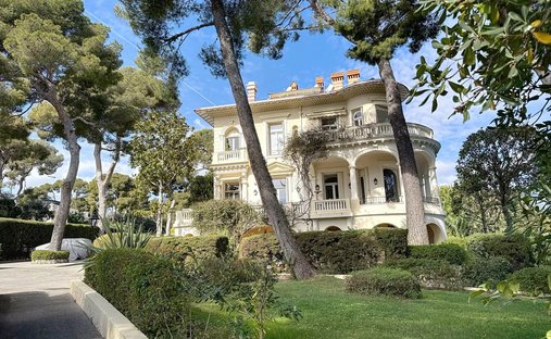 Apartment in Village-Cros de Caste-Coupiere-Mont Gros, Roquebrune-Cap-Martin, France 1