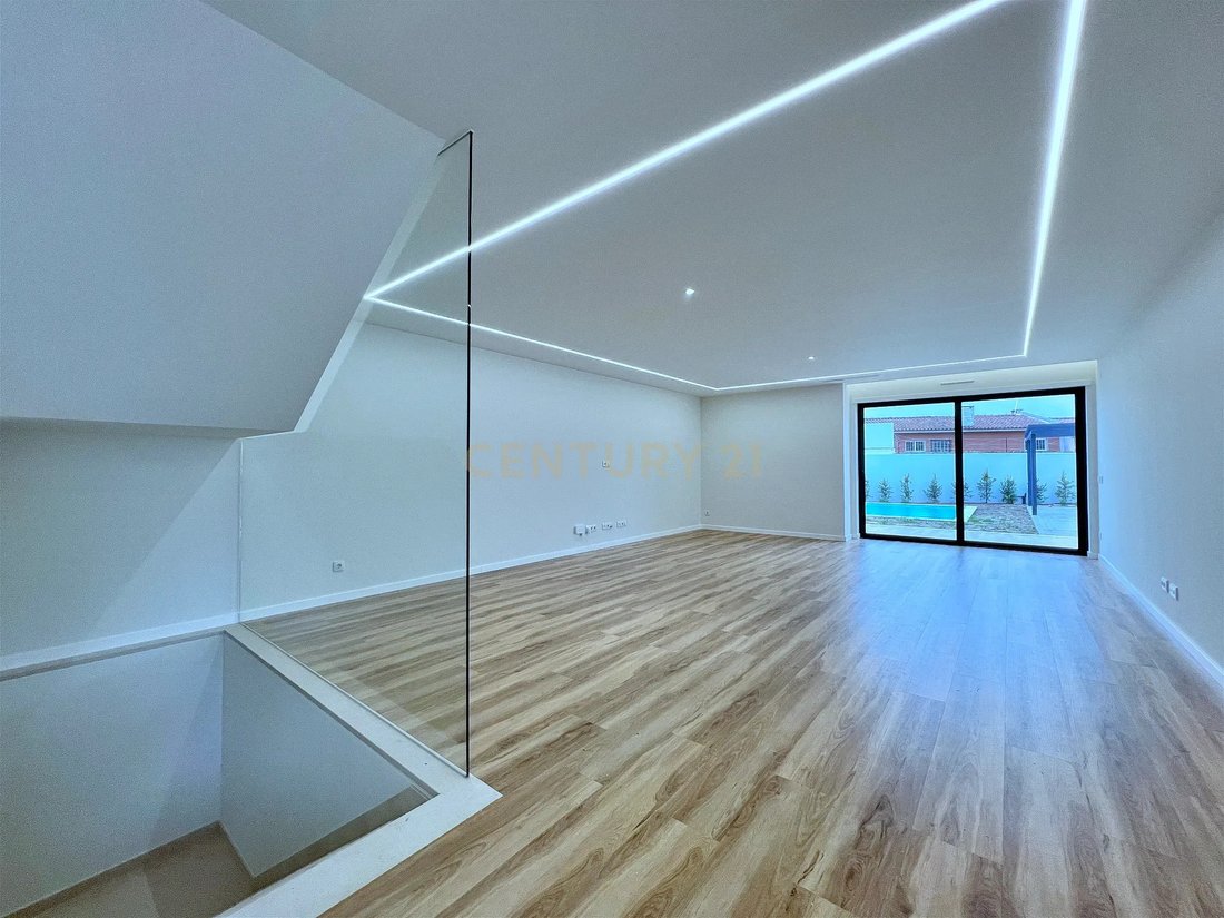 Villa in Sao Domingos de Rana, Lisbon, Portugal 5 - 16307622