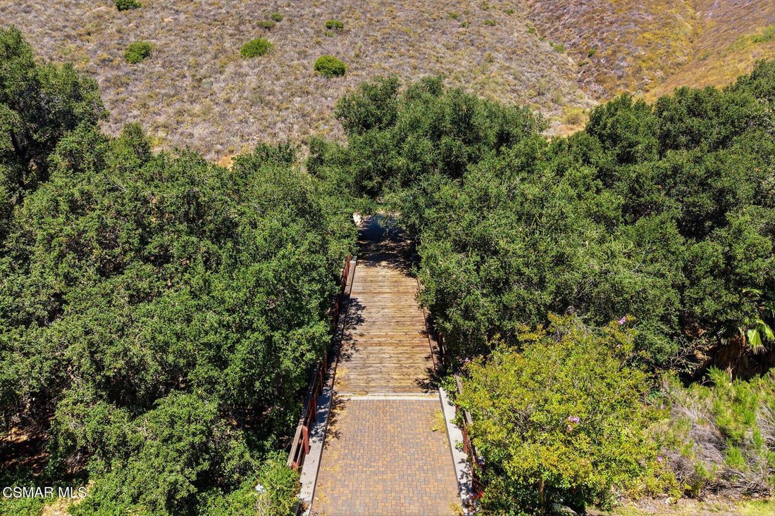 Land in Thousand Oaks, California, United States 2 - 18642881