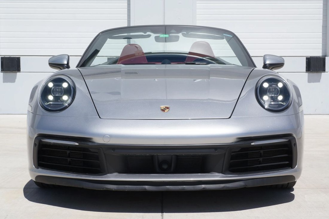 Cabriolet in Opa Locka, FL, United States 3 - 18644434