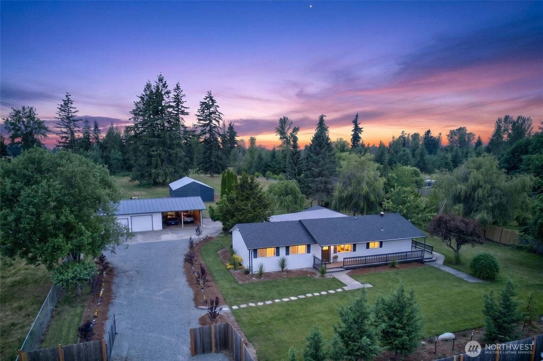 Farm Ranch in Enumclaw, Washington, United States 1 - 18642674