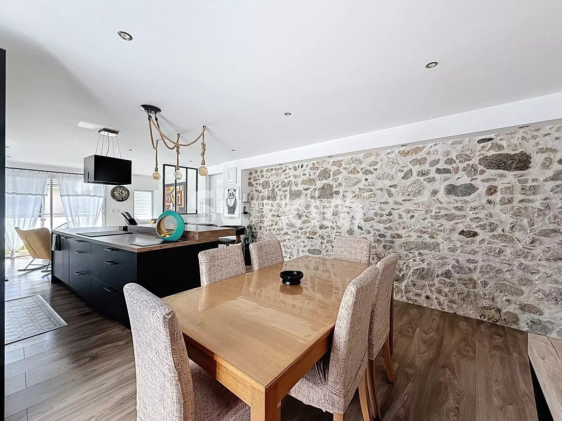 Apartment in Divonne-les-Bains, Auvergne-Rhône-Alpes, France 3 - 18647618