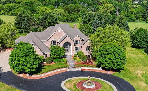 House in Okauchee Lake, Wisconsin, United States 1