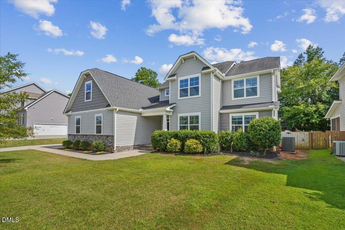 House in Clayton, North Carolina, United States 2 - 18642026