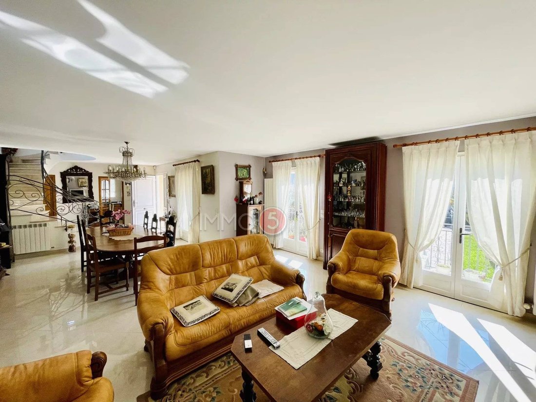 House in Thiers, Le Raincy, France 3 - 16409111
