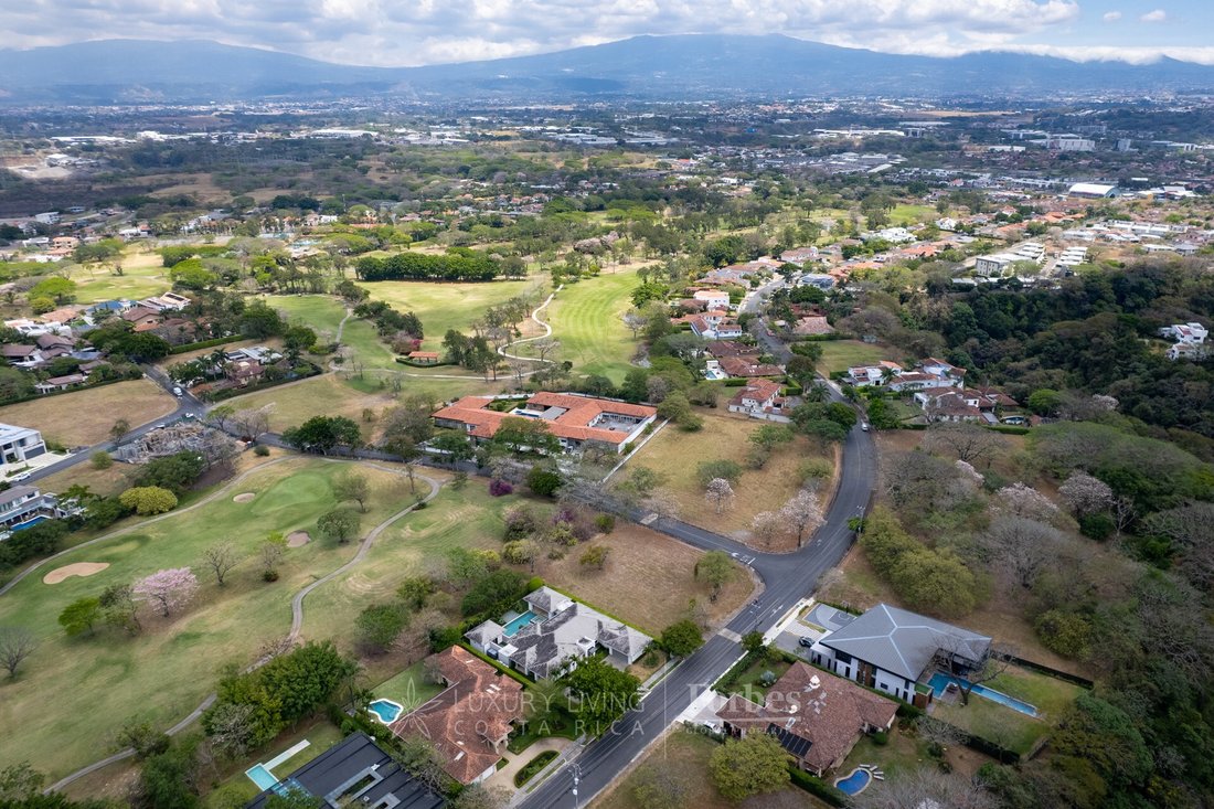 Condo in Pozos, San José Province, Costa Rica 2 - 14491053