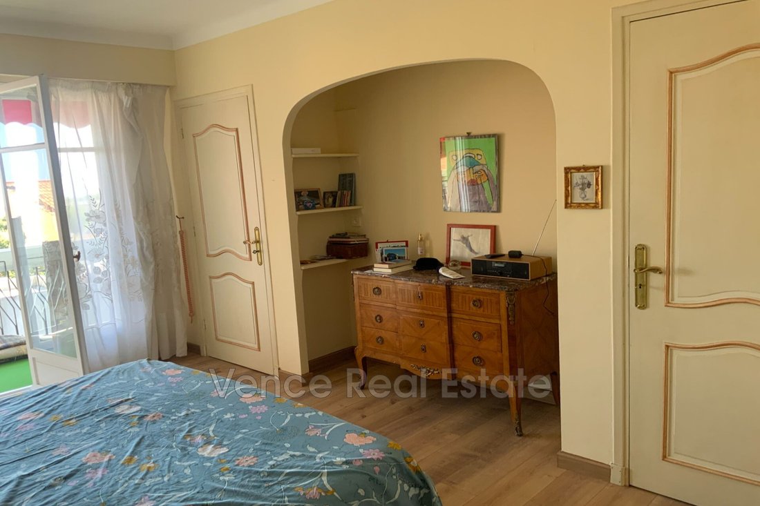 Apartment in Plan de Noves, Vence, France 2 - 18642563