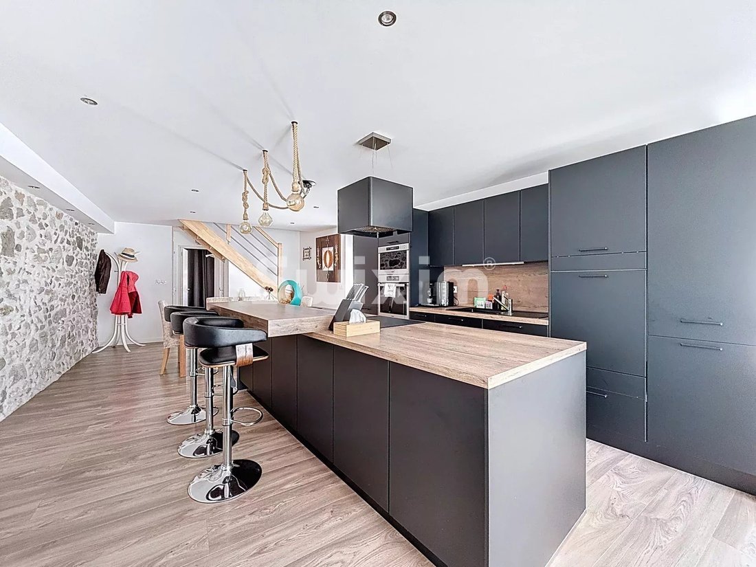 Apartment in Divonne-les-Bains, Auvergne-Rhône-Alpes, France 2 - 18647618