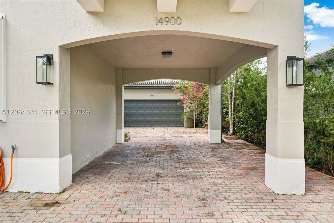 House in Miami, Florida, United States 5 - 18612503