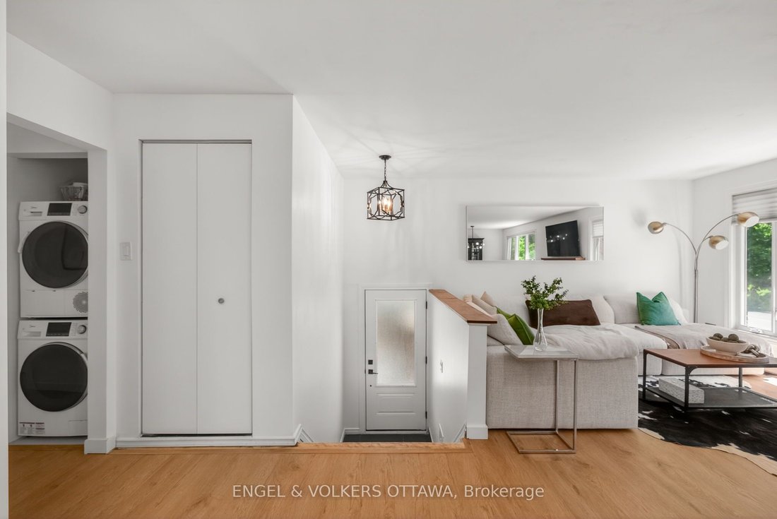 House in Ottawa, Ontario, Canada 4 - 18642936