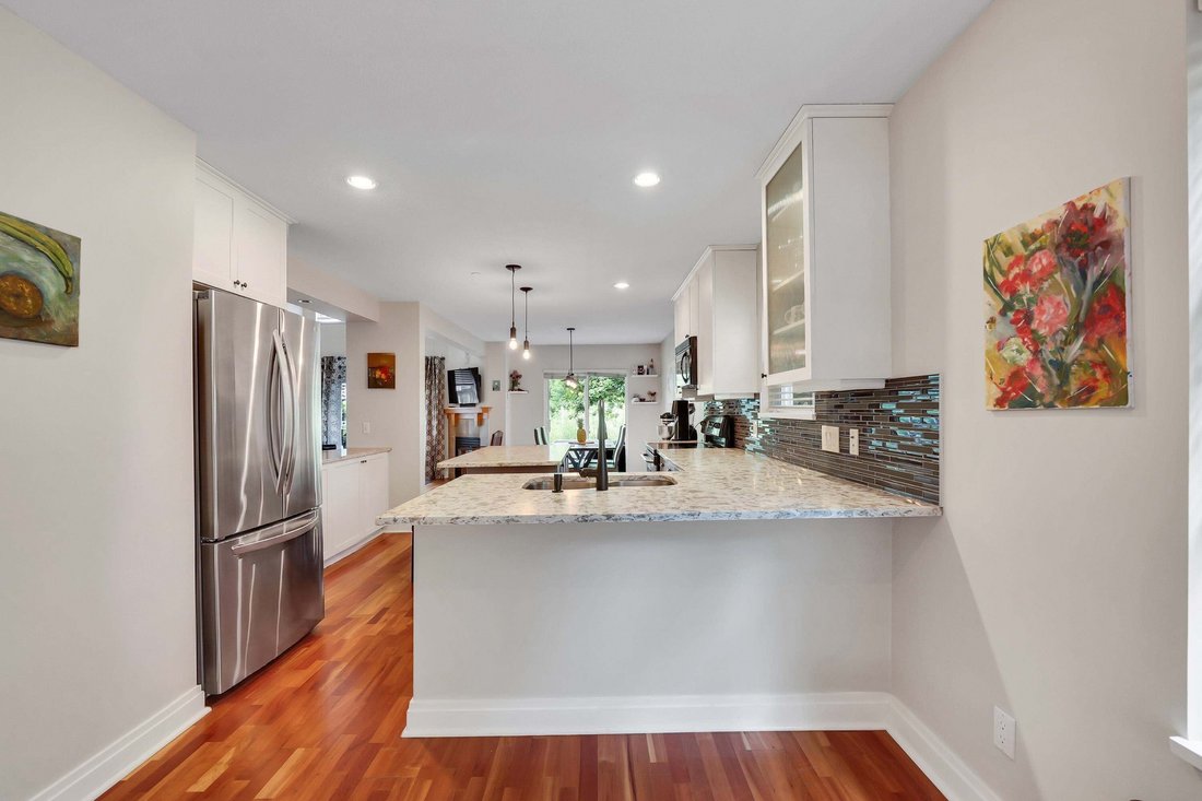 Townhouse in Squamish, British Columbia, Canada 4 - 18643011