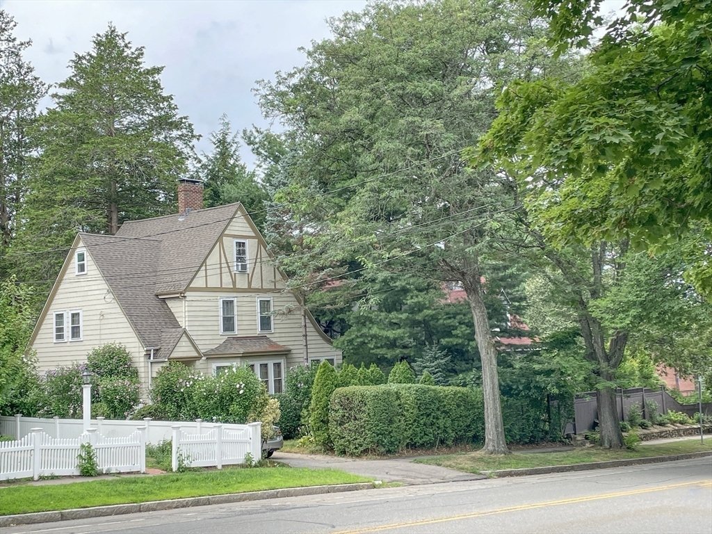 House in Arlington, Massachusetts, United States 3 - 18642205